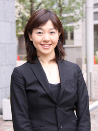 “盛田 麻衣 花教室”主宰・講師 盛田 麻衣
